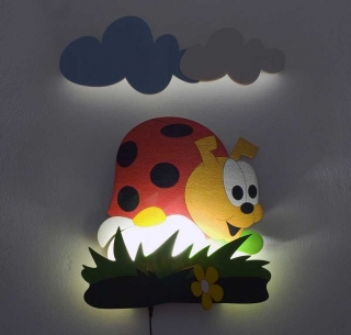 Dětská LED lampička na zeď - Beruška